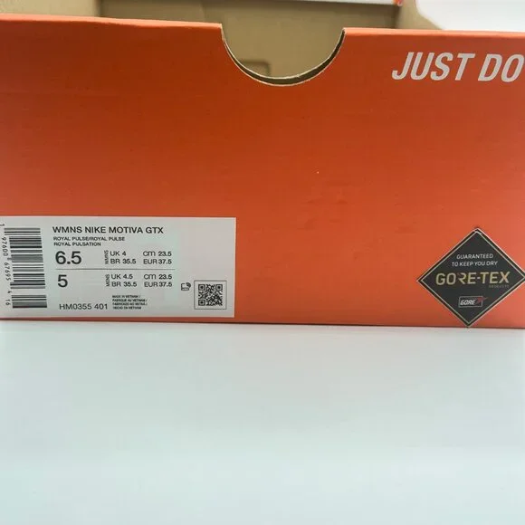 Womwn's  Nike Motiva Gore-Tex Waterproof Royal Pulse HM0355-401 Size 6.5 - Picture 12 of 12